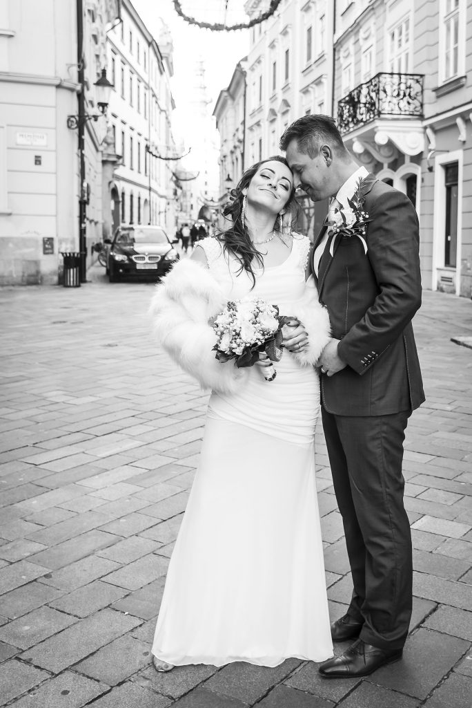 Tradičny svadobný fotograf